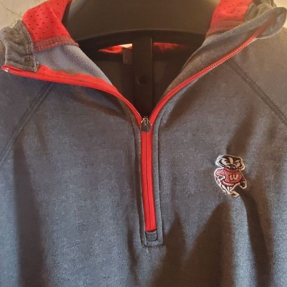 Wisconsin Badger Active Jacket - Picture 3 of 10